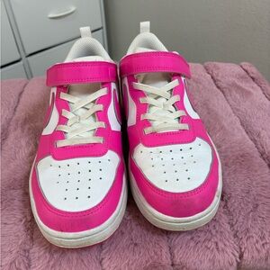Nike Kids Sneakers in Pink and White